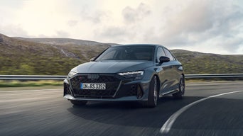rs3_sedan_640x360.jpg