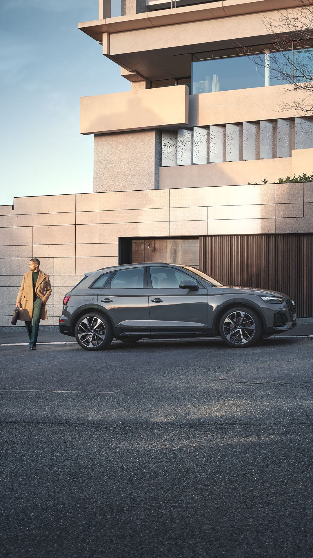 Audi Q5 side view