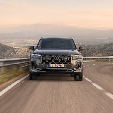 Audi SQ7 SUV dynamic front view