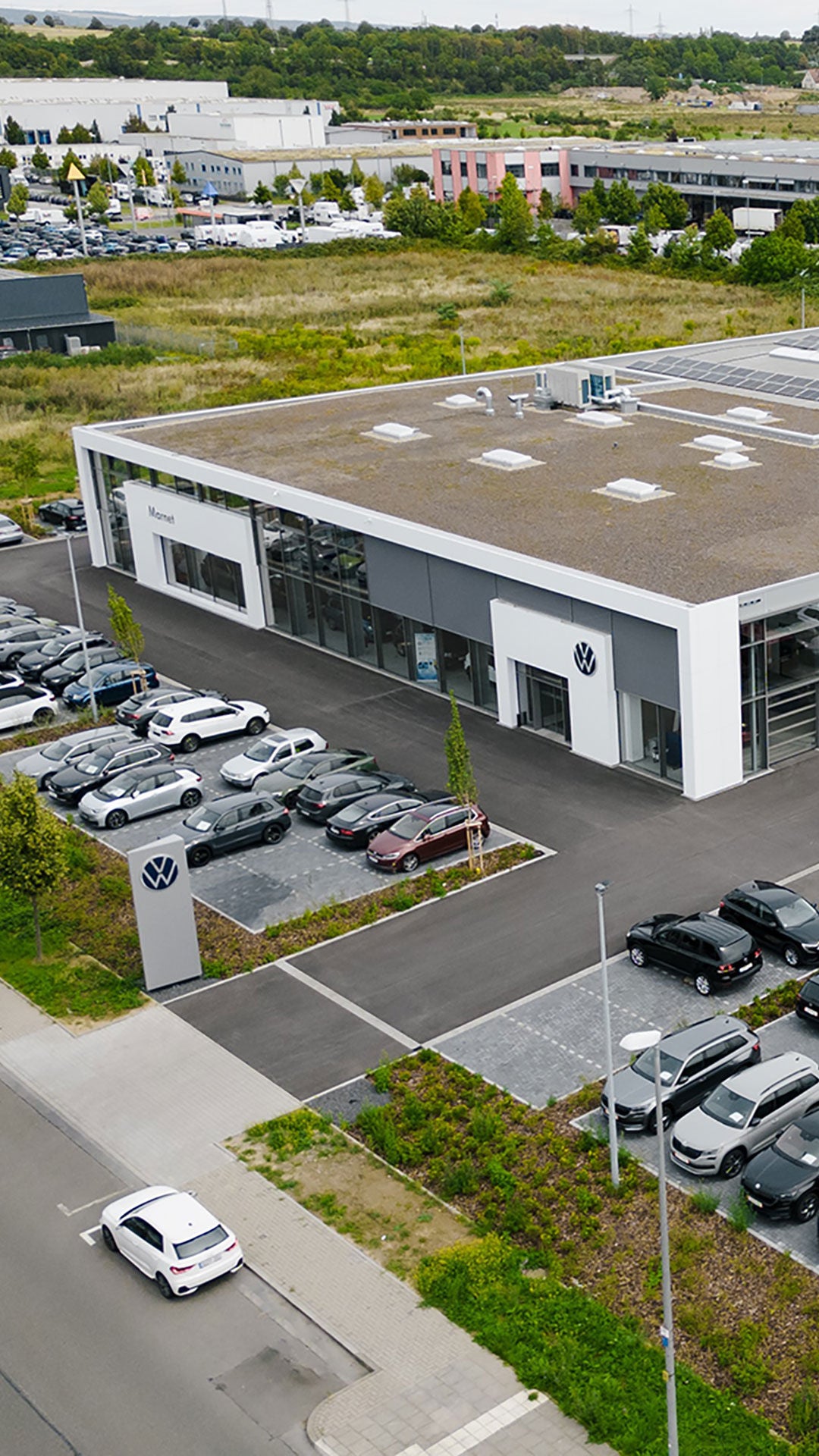 Außenansicht Autohaus Marnet GmbH & Co. KG