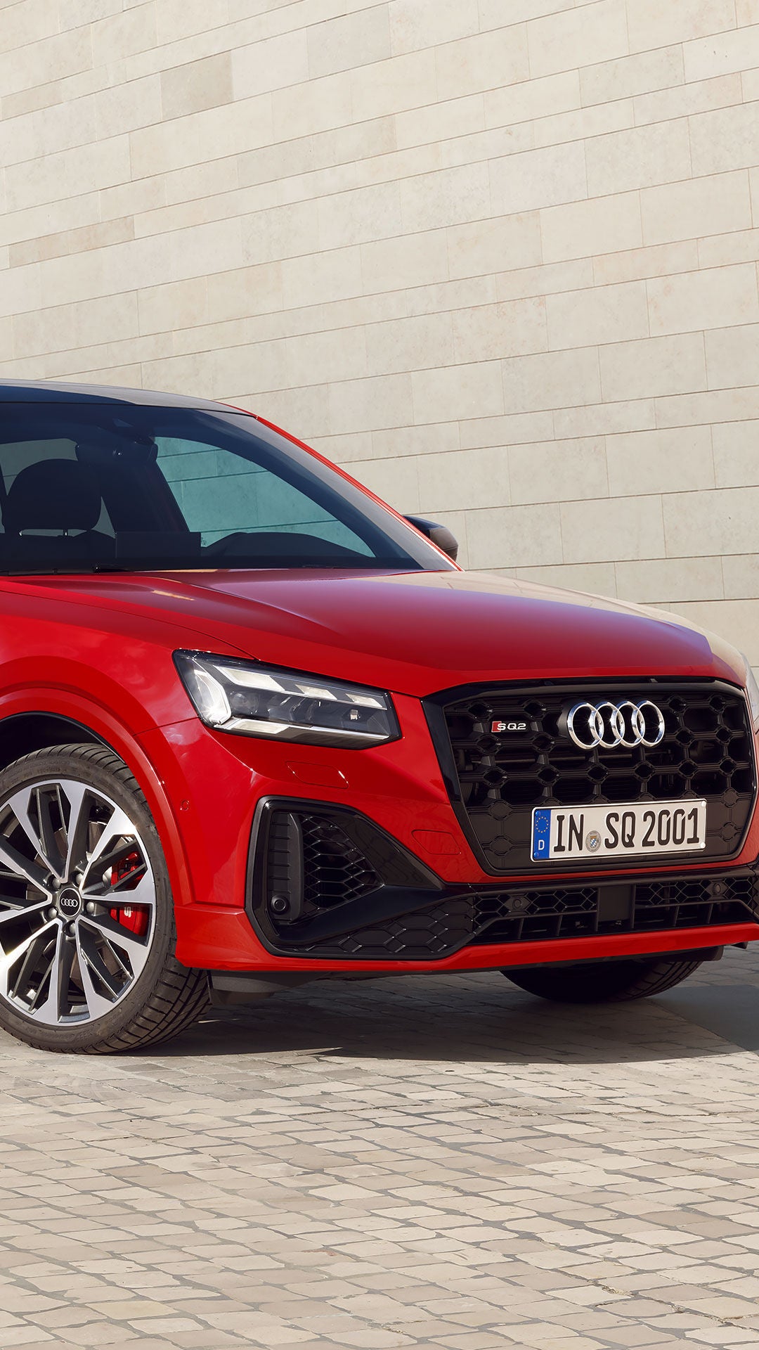 Audi SQ2 Matrix LED headlights