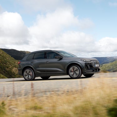 Audi SQ6 e-tron 感情を揺さぶるパフォーマンス