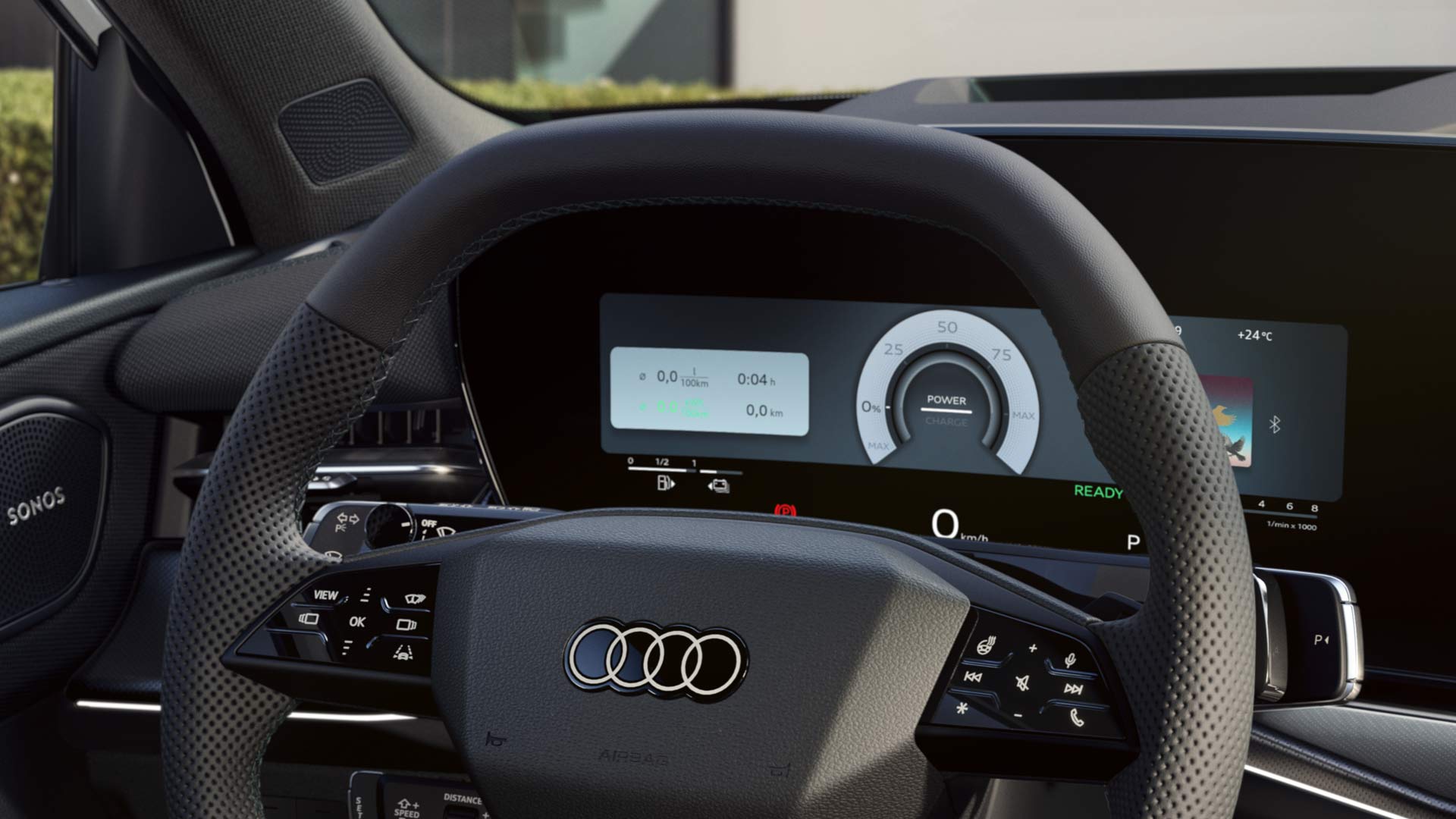 Blick auf das Lenkrad und die digitalen Displays des Audi virtual cockpit plus.