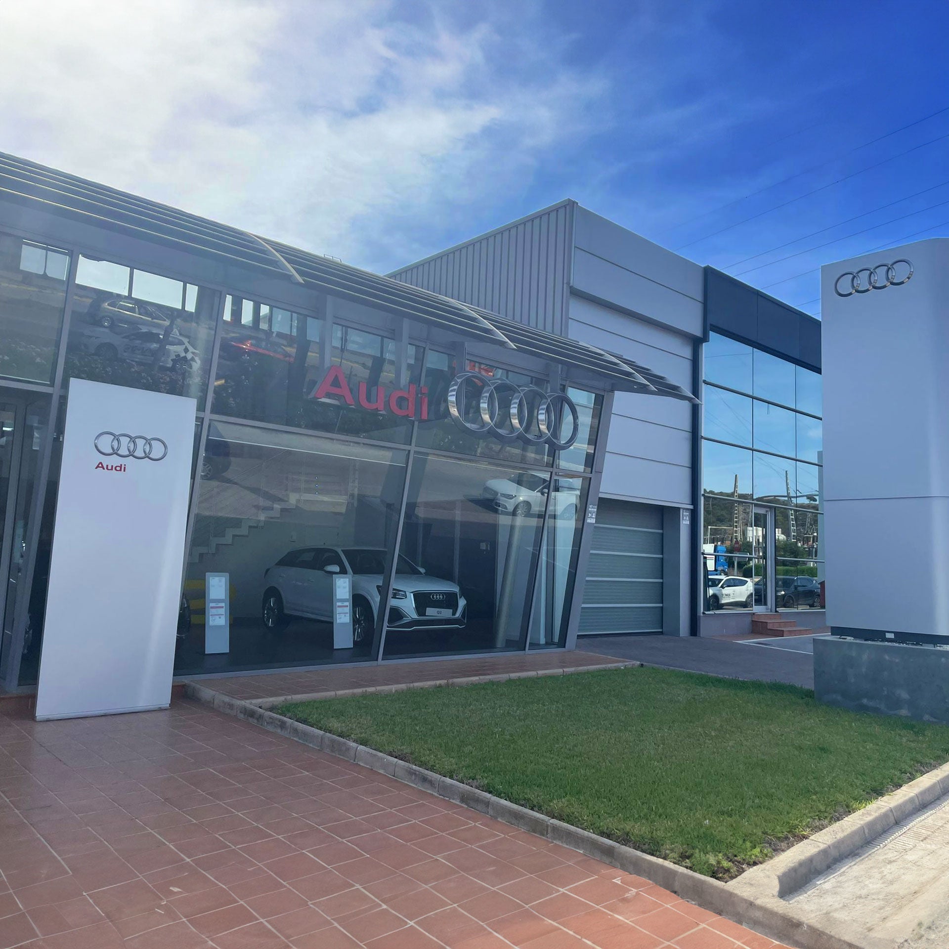 Foto de Concesionario Motor Pacífico Premium