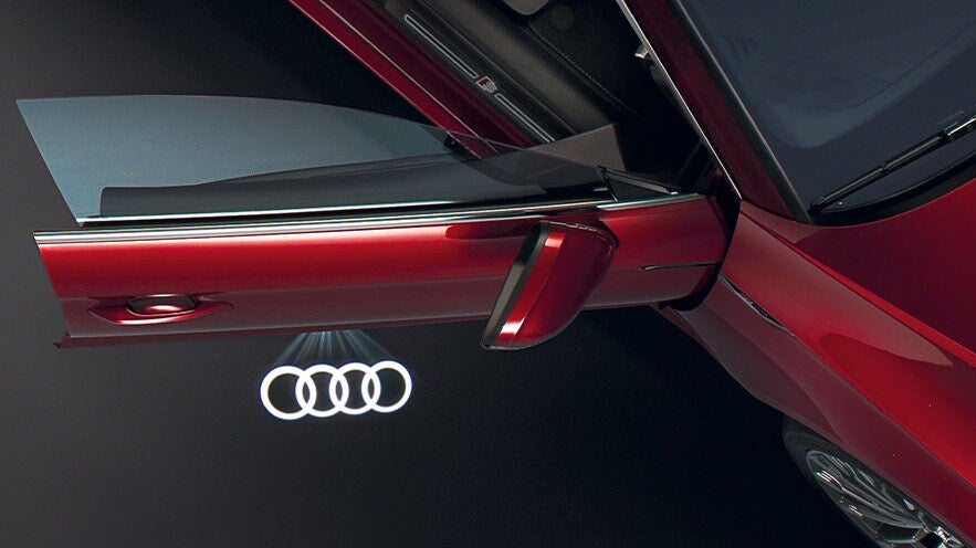 K*k様 アウディ　ドライブレコーダー　エントリーライト Audi ユニバーサルトラフィックレコーダー > 新商品 > 純正