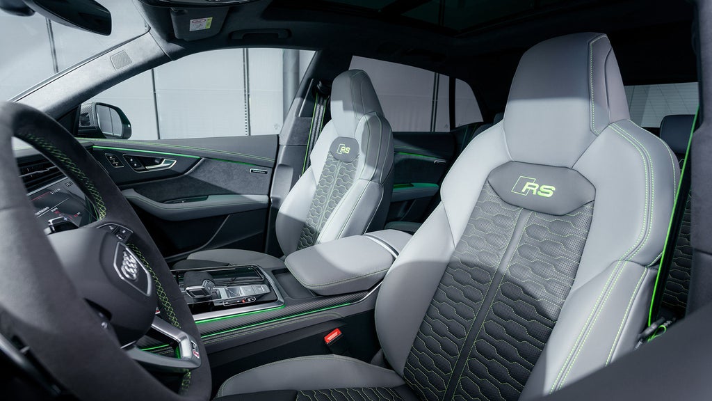 Foto de los asientos personalizados con Audi exclusive del Audi RS Q8.