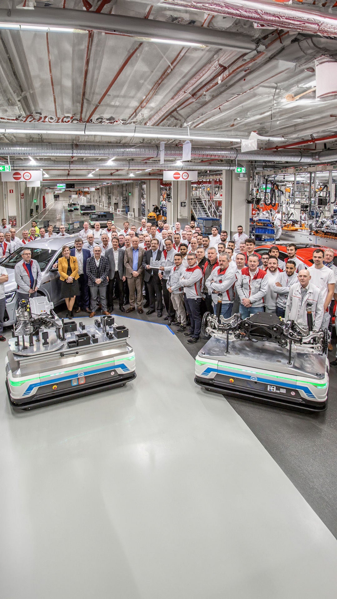 Photo de groupe des employés de l'usine Audi de Bruxelles