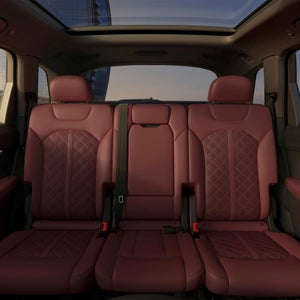 Asientos interiores de un Audi SUV. 
