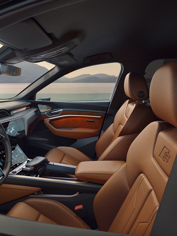 View Cockpit Audi Q8 e-tron, Audi exclusive