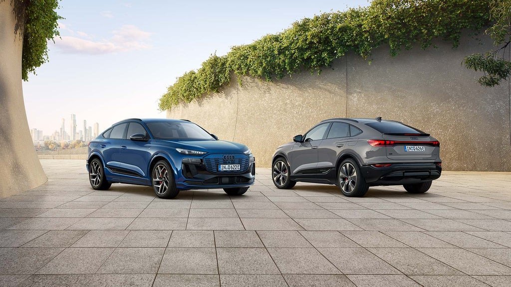 Audi Q6 Sportback e-tron edition one grey / blue