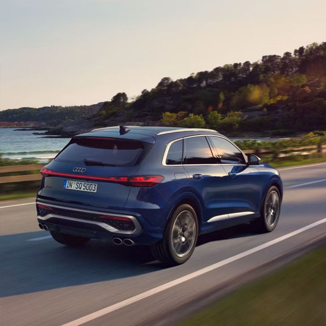 アウディ　Q5 Audi_Q5.jpg?crop=center&height