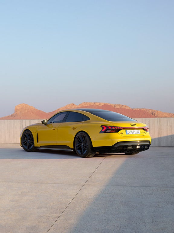 Audi RS e-tron GT mit Audi exclusive Vegasgelb