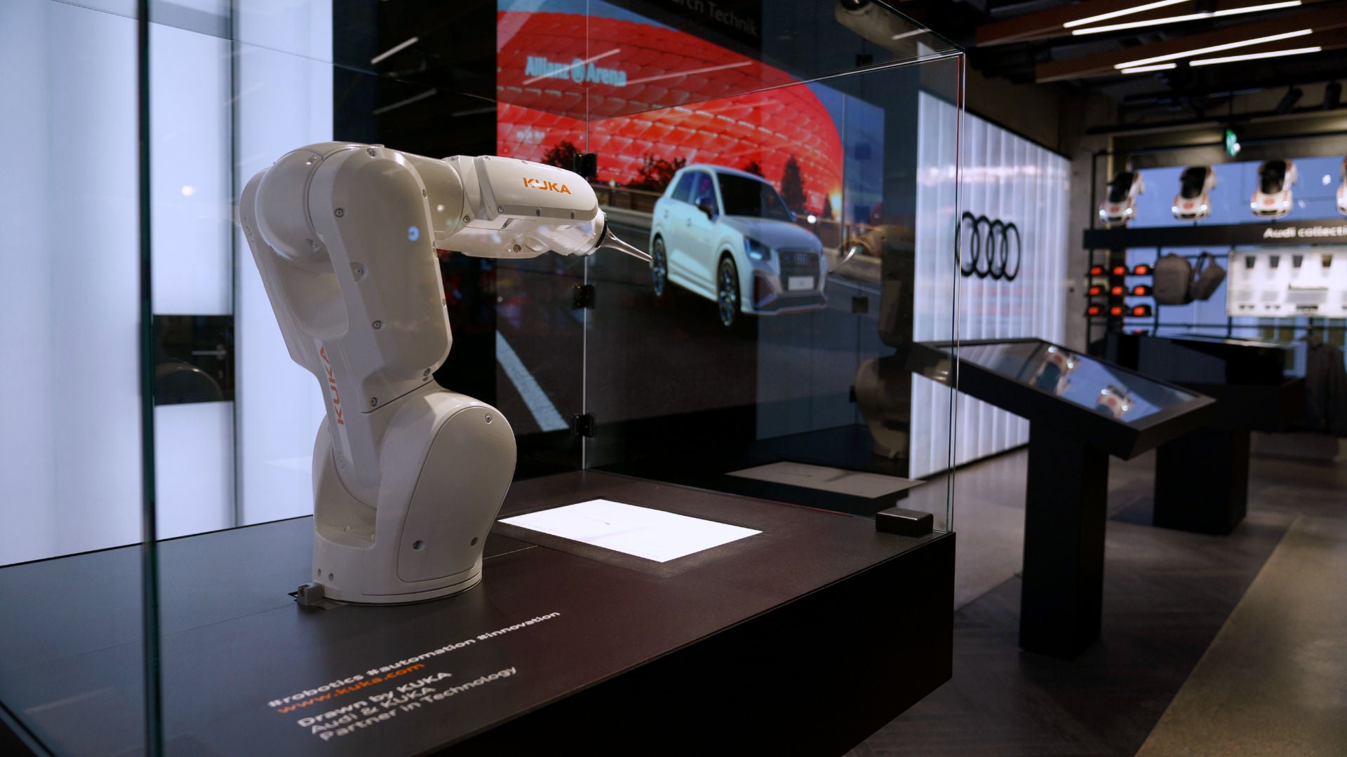 Exhibition objects Audi @ FCB World