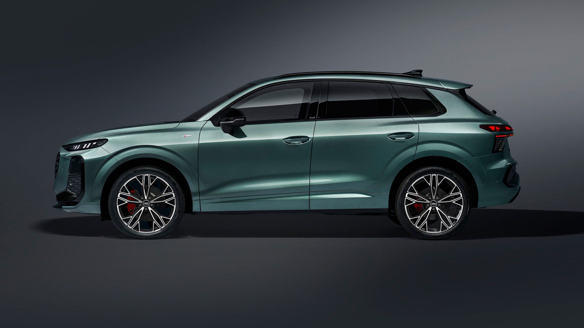 El Q3 SUV en vista lateral.