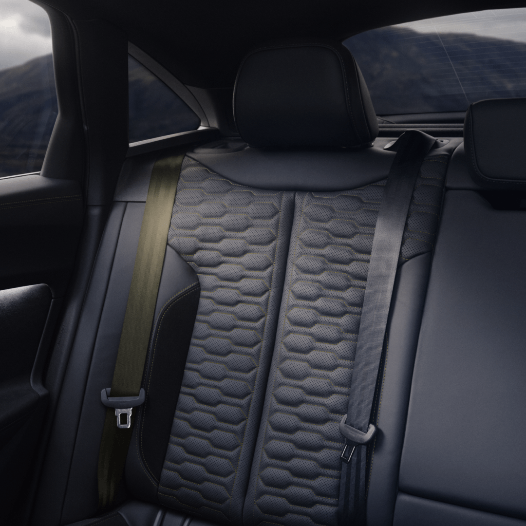 Audi RS 5 rear seats