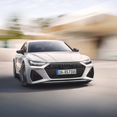 Dynamische Frontansicht des Audi RS 7 Sportback