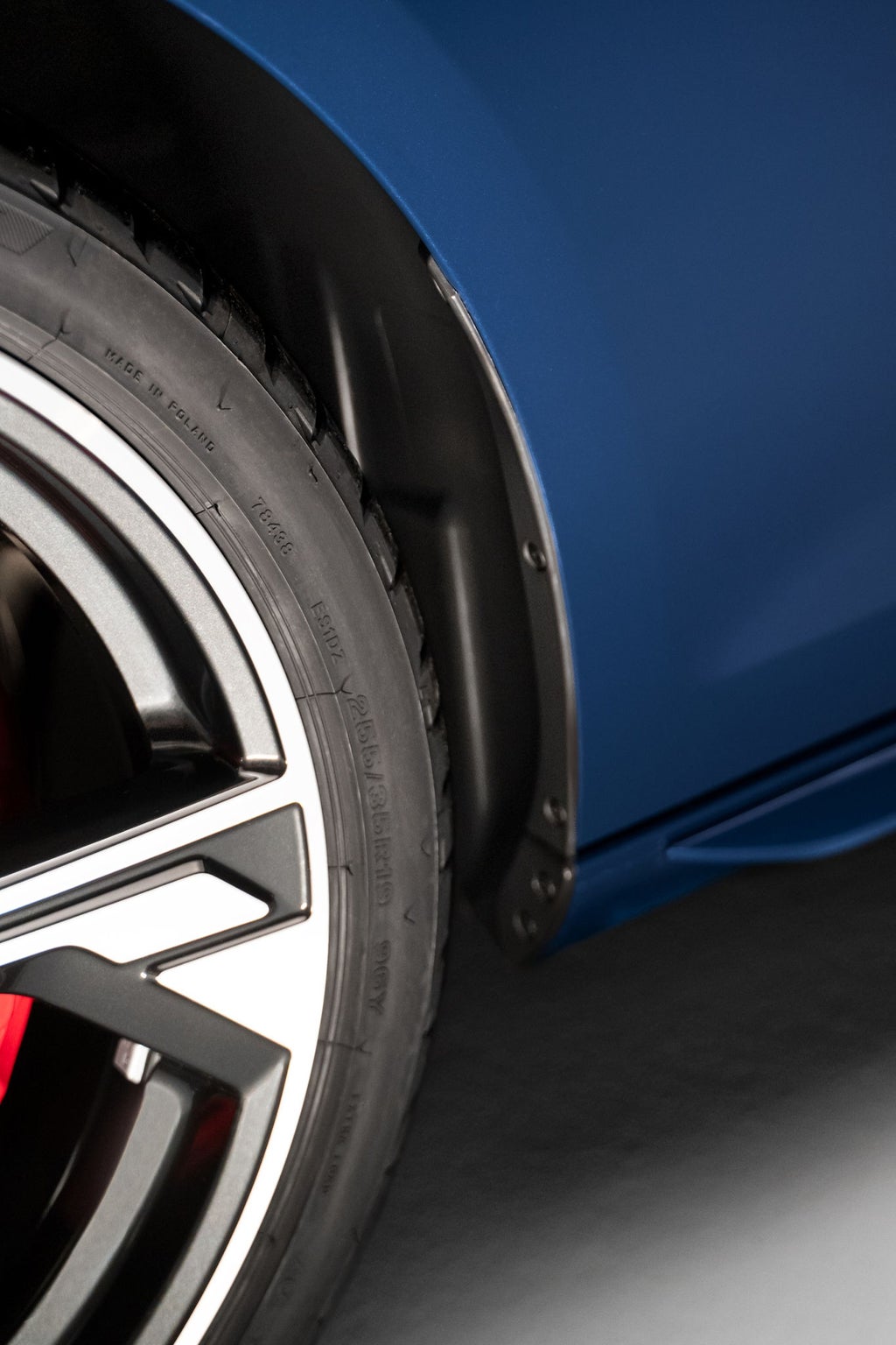 Close-up of the wheel arch liner.