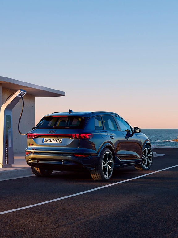 Audi Q6 SUV e-tron sistema de carga de alta potencia