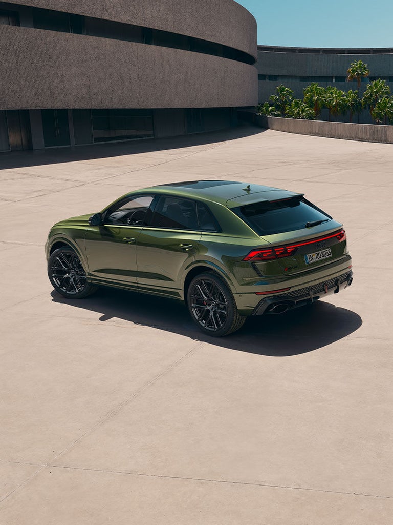 Audi RS Q8 SUV mit Individuallackierung