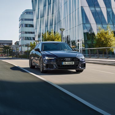Foto de un coche híbrido enchufable Audi A6 TFSIe de la gama Superpremium de Audi. 