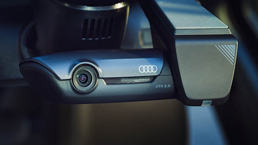 Audi ユニバーサルトラフィックレコーダー > 新商品 > 純正