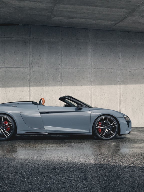 Vista lateral del Audi R8 Spyder V10 Performance RWD. 