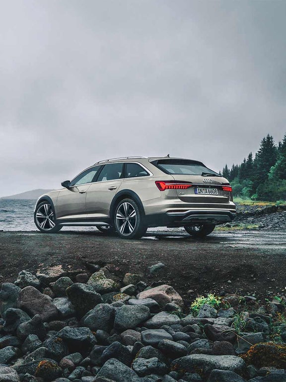 side rear view Audi A6 allroad quattro