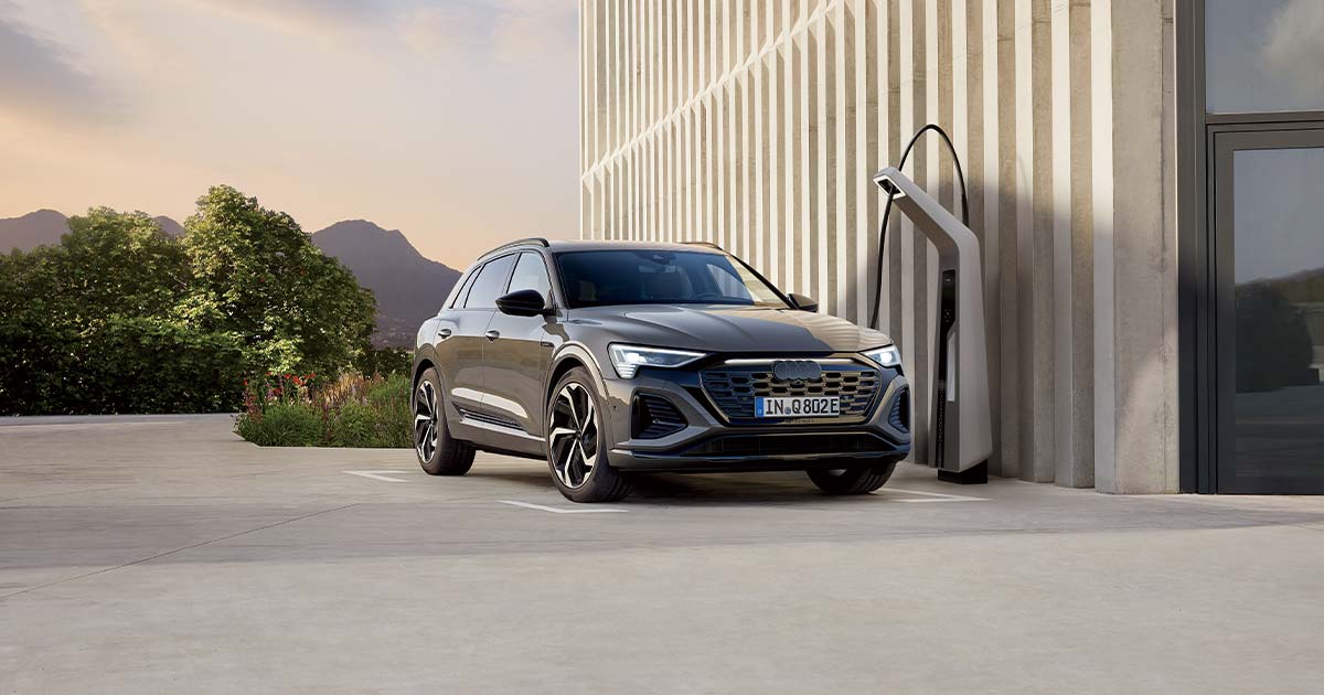 Audi Q8 e-tron > アウディジャパン
