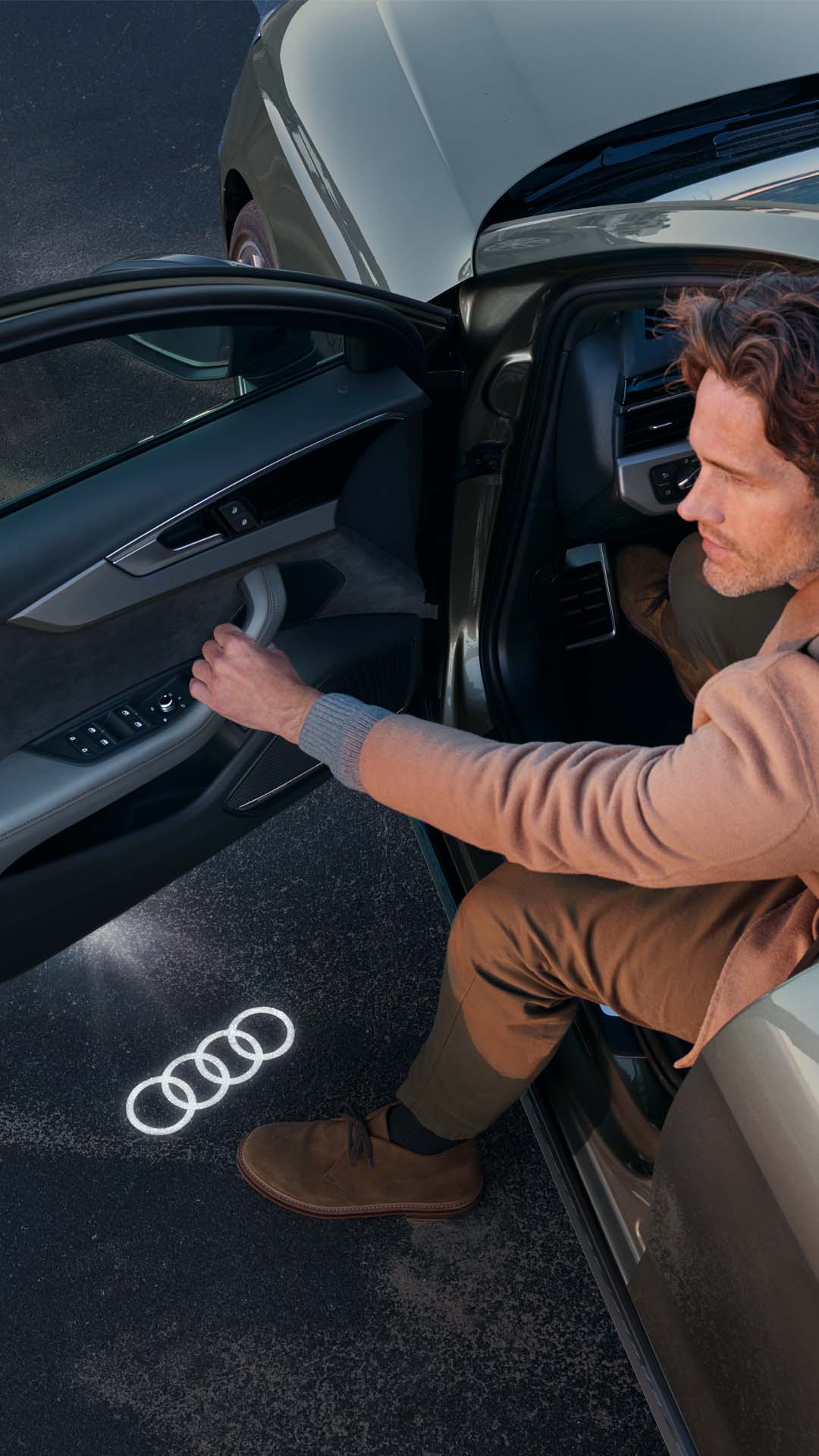 Foto de una silla para niños, un Accesorio Original Audi del Audi A4 Avant. 