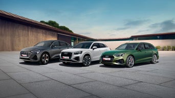 Coches Audi de ocasión de diferentes colores. 