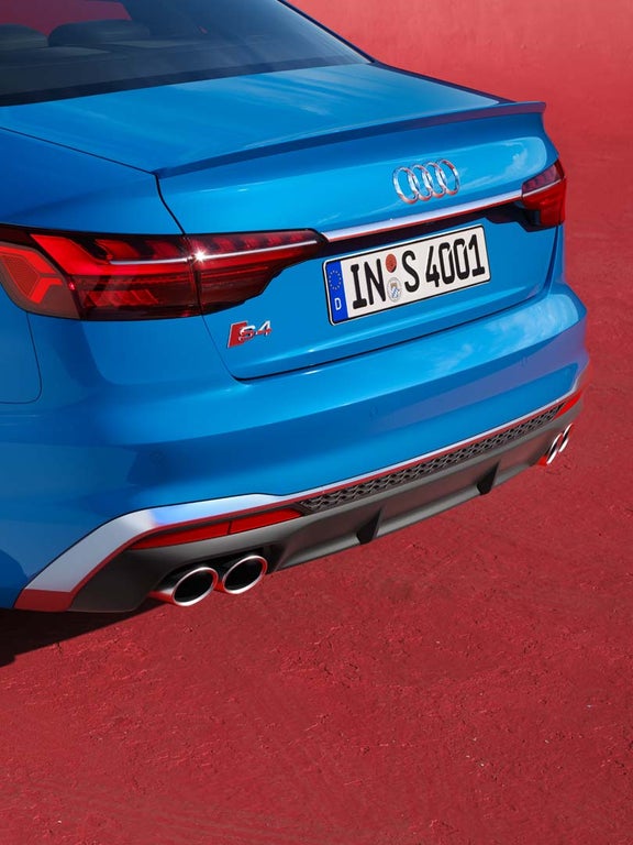 Audi S4 Saloon side rear view