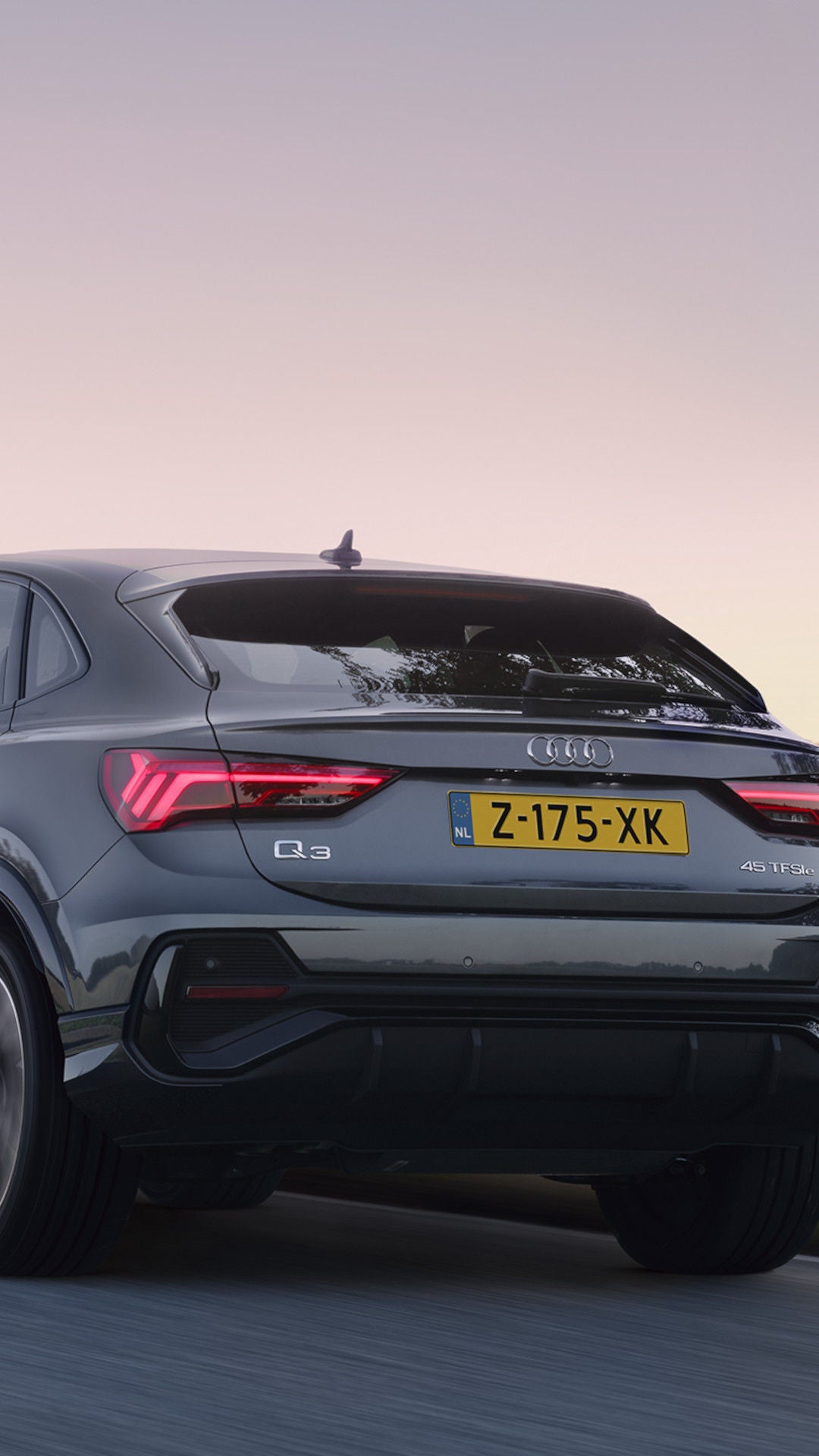 Audi's voor een moders gebouw