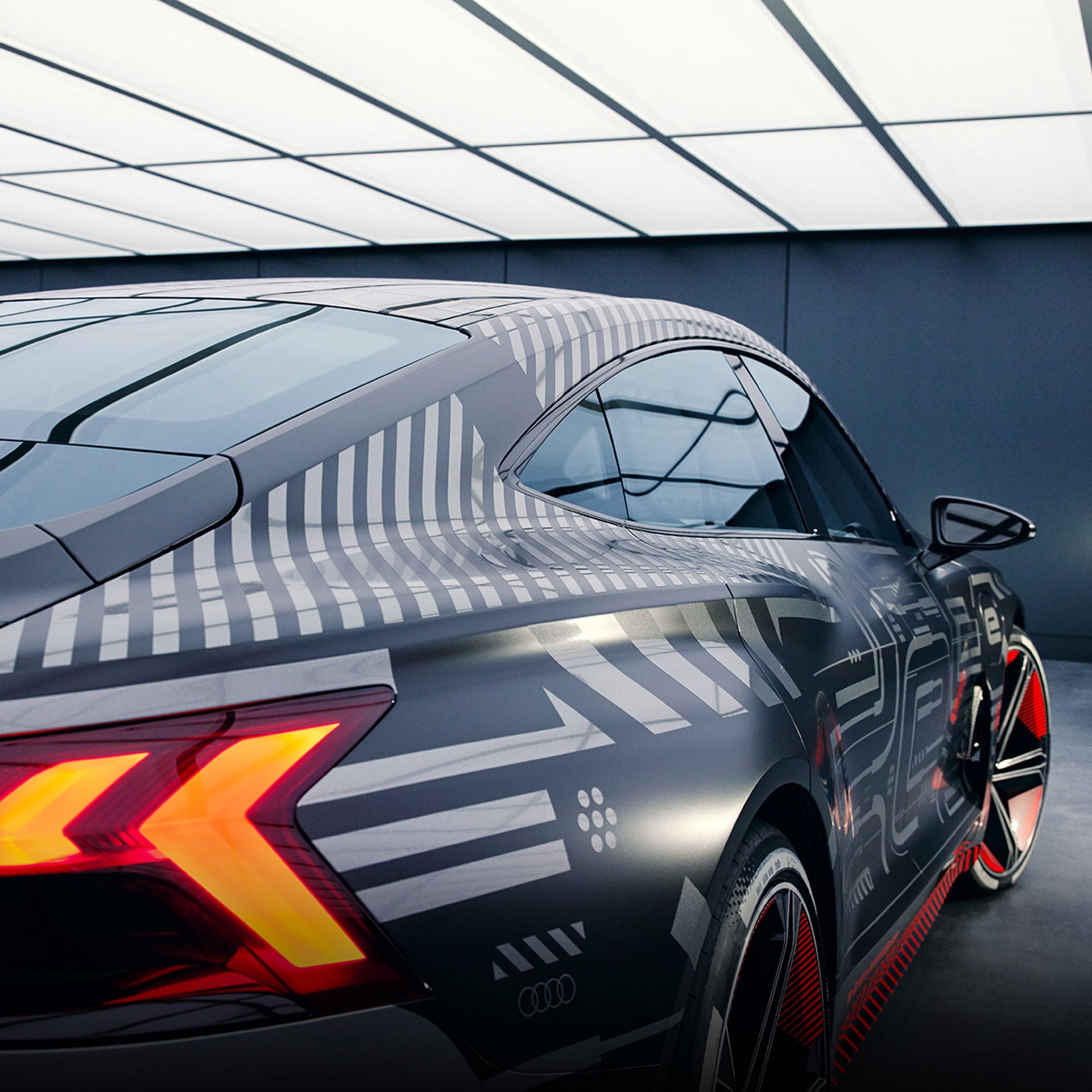 Closer side and rear view Audi e-tron GT concept