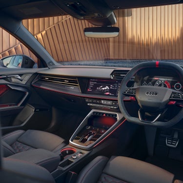Audi RS 3 Sedan スポーティさとプレミアム性が両立する空間