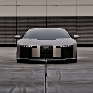 Een vooraanzicht van de daadwerkelijke Audi Nuvolari op het dak van het Design Center in Ingolstadt.
