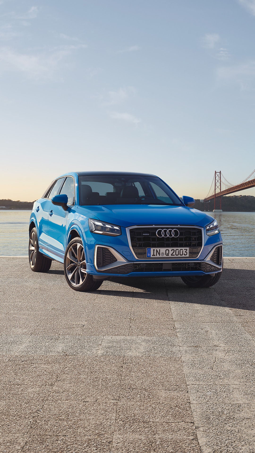 Front sideview Audi Q2