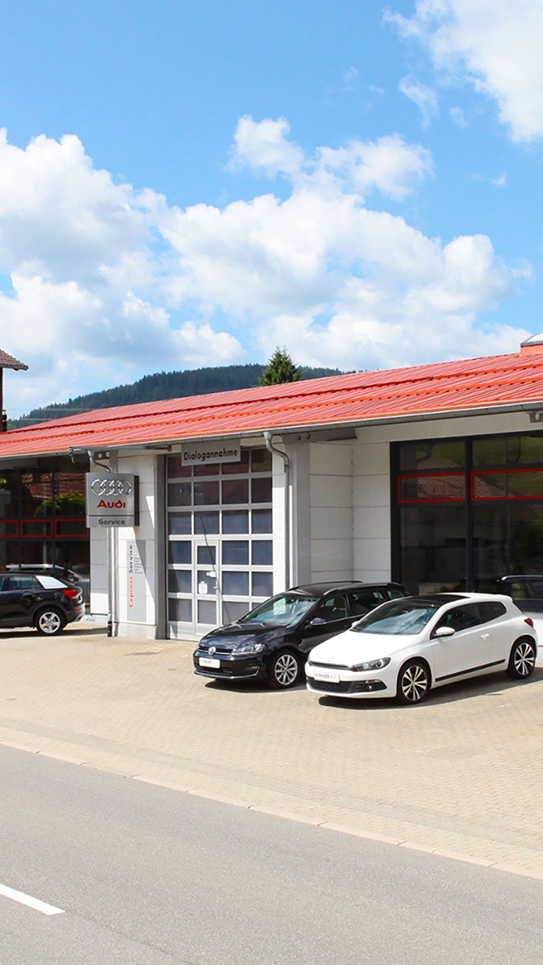 Außenansicht Autohaus Schleeh Gerhard Schleeh