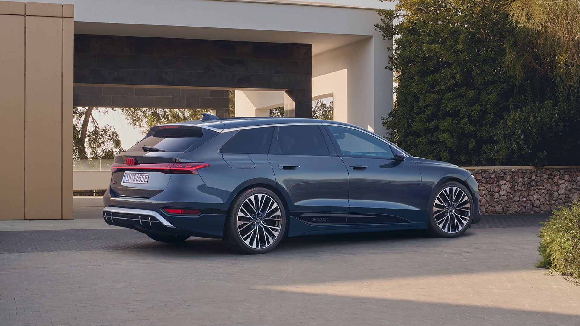 Audi S6 Avant e-tron