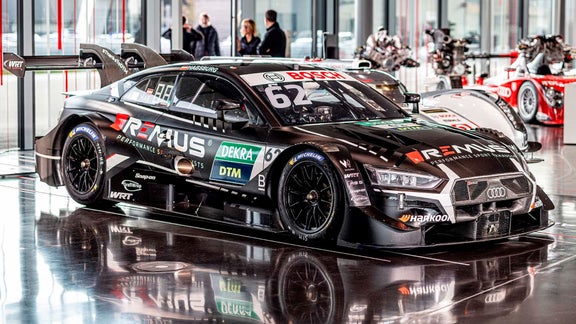 El Audi RS 5 DTM expuesto durante la presentación de Audi Sport Racing Legends. 
