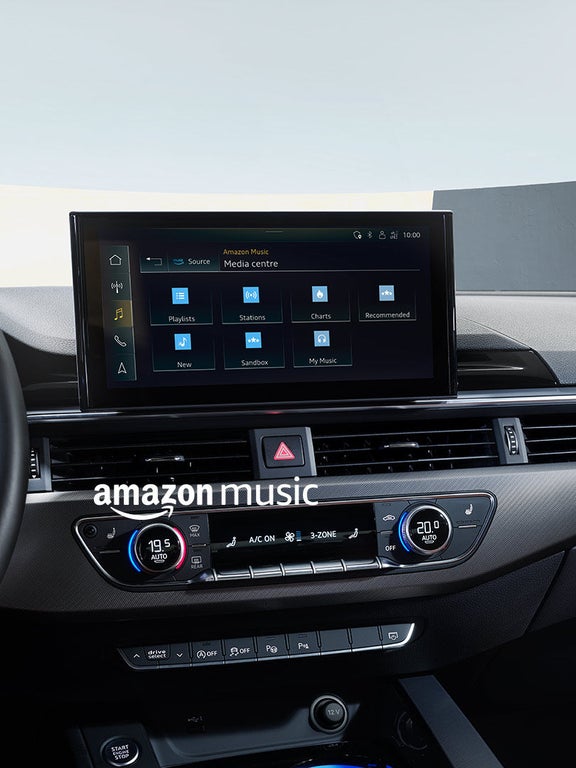 Foto de Amazon Music integrado en el sistema MMI de un Audi. 