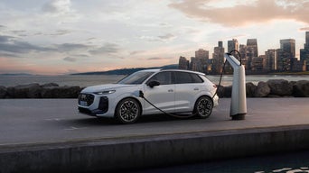 Foto de las medidas del Audi Q3 SUV e-hybrid.  