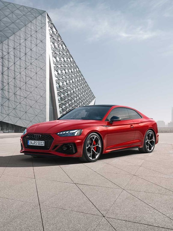 Foto del frontal del Audi RS 5 Coupé Competition plus. 