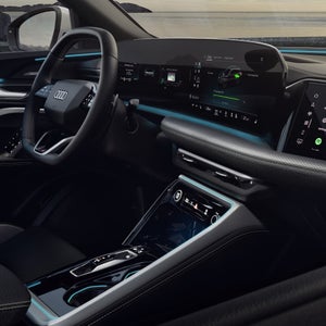 Foto del interior del Audi Q5 SUV e-hybrid híbrido enchufable. 
