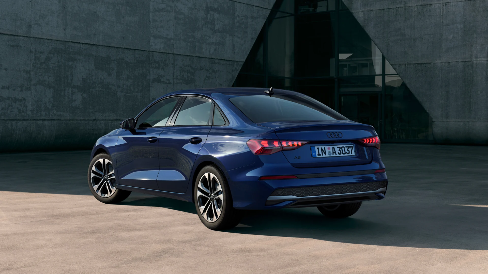 New A3 Saloon Editorial Teaser Image 2 blue