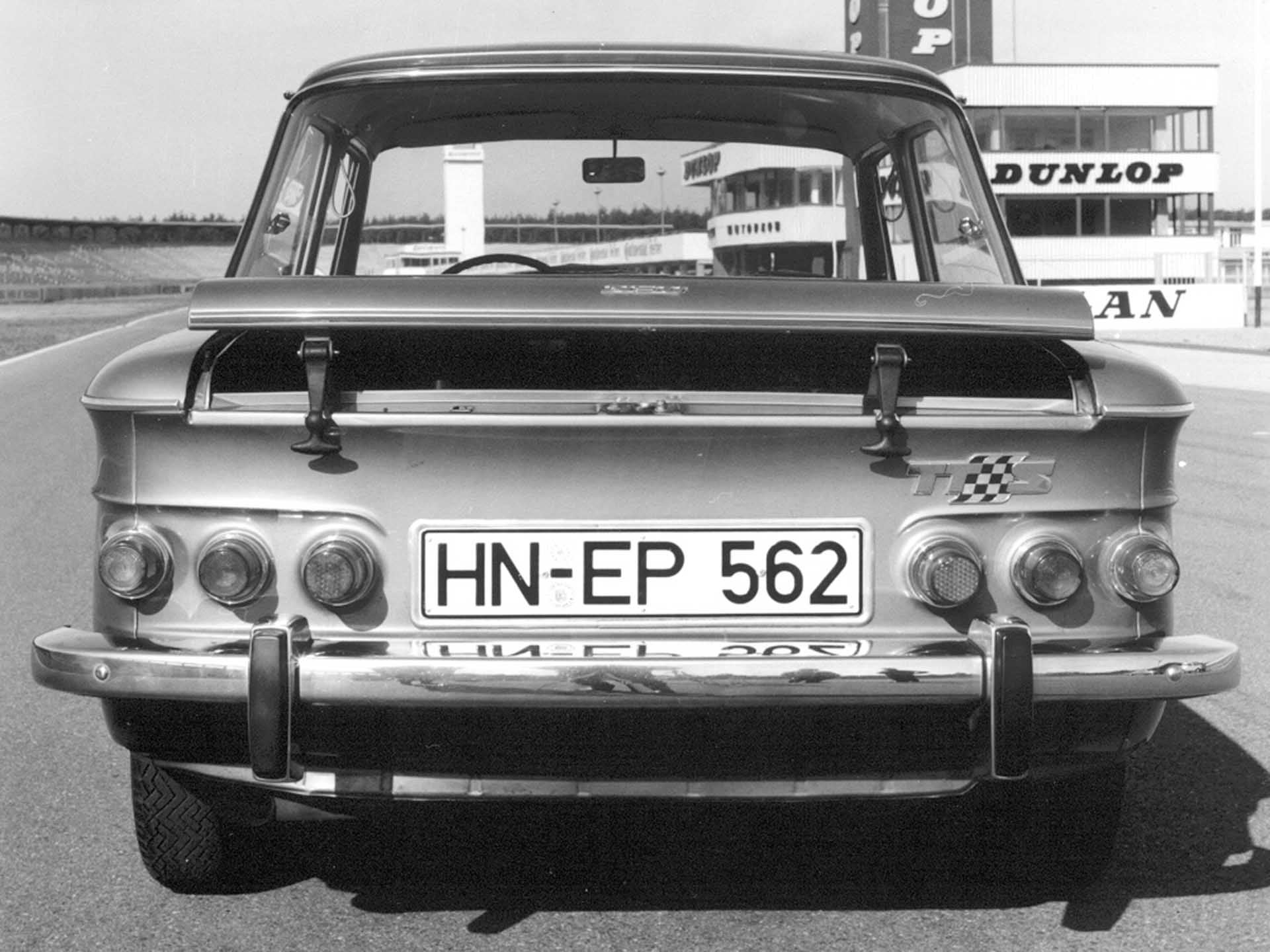 Das Foto zeigt das Heck eines NSU TTS.