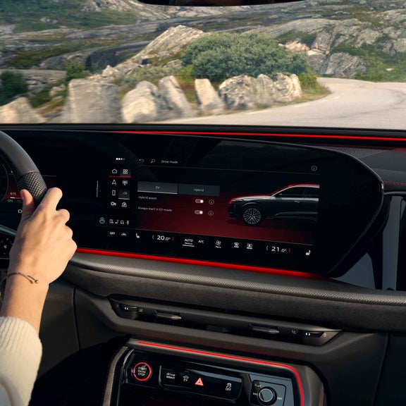 Audi Q5 Sportback e-hybrid display MMI