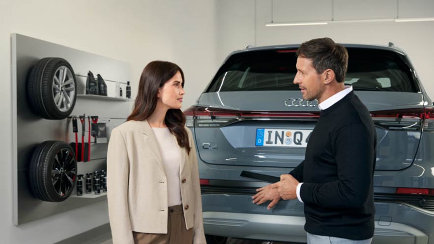 Audi UTR（フロント＆リヤ） Audi（アウディ） Audi UTR （ユニバーサル トラフィック レコーダー