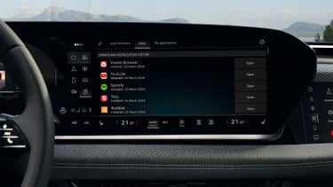 Audi S6 Avant e-tron dynamisch achteraanzicht