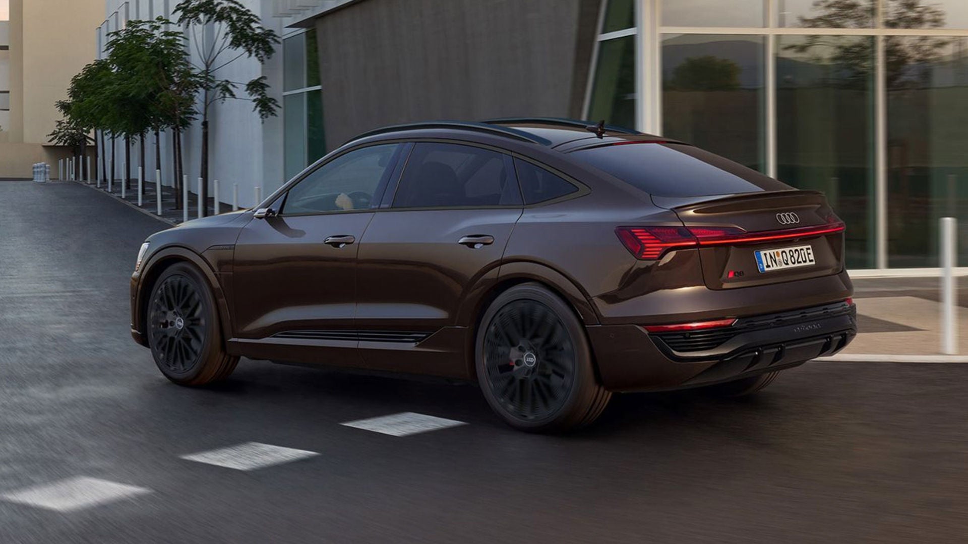 Side view of the Audi Q8 e-tron.