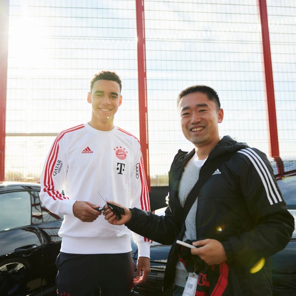 Great joy at the handover of keys